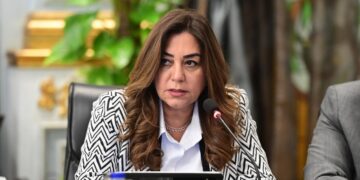 وزيرة التنمية تتابع مع المحافظين الإجراءات الخاصة بتحديد أسعار تعريفة الركوب الجديدة