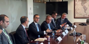 وزير الاستثمار يعقد مائدة مستديرة مع شركة الاستشارات الدولية McLarty Associates وكبار المستثمرين أسواق المال الأمريكية