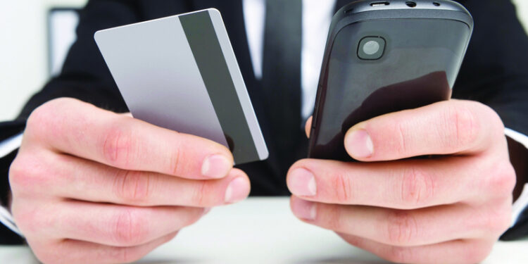 منها رقم الفيزا وOTP.. طرق جديدة لسرقة بيانات البطاقات عبر صفحات مزيفة