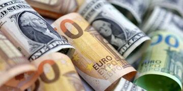 أسعار العملات في مصر اليوم الإثنين