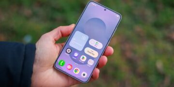 سامسونج تخطط لترتيب فوضى الإشعارات بميزة جديدة مستوحاة من آبل في One UI 8.5