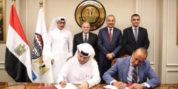 هيئة الدواء تشهد توقيع شراكة إستراتيجية لتوطين صناعة المستلزمات الطبية بين “القابضة للأدوية” و”دوا” الأمريكية