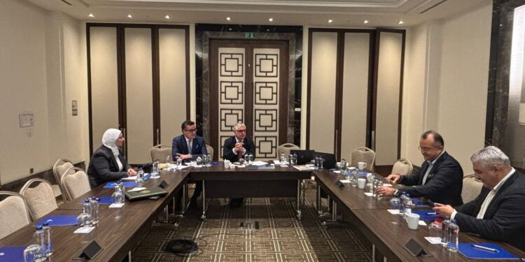 رئيس التمثيل التجاري المصري: علاقات مصر وتركيا تنتقل لمرحلة التعاون الاستراتيجي بدعم الاستثمارات