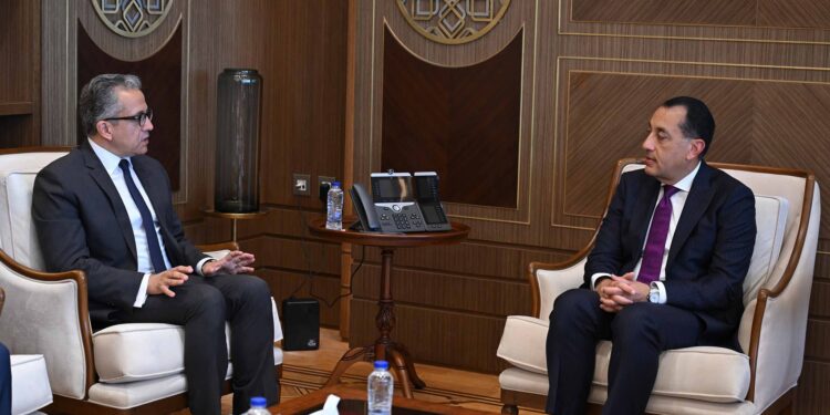 رئيس الوزراء يستقبل الدكتور خالد العناني المدير العام المنتخب لمنظمة “اليونسكو”