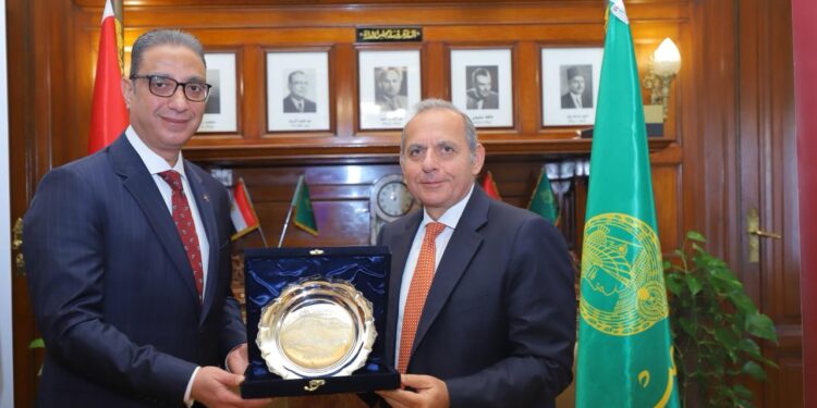 بنك مصر يوقع بروتوكول تعاون مع محافظة الفيوم لدعم مستشفى طامية المركزي بمبلغ 25 مليون جنيه