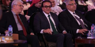 نائب رئيس الوزراء: الصحة العامة حجر الزاوية في رؤية مصر للتنمية البشرية