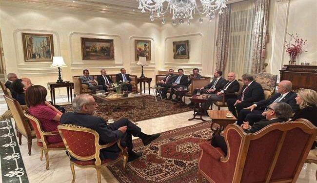 وزير الخارجية يلتقي عدداً من أعضاء مجلس النواب اللبناني في بيروت