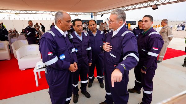 من موقع المشروع بالعلمين …وزير البترول والثروة المعدنية يشهد الأعمال المبكرة لبدء تنفيذ مشروع الصودا آش