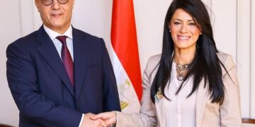 وزيرة التخطيط تبحث مع السفير الجزائري استعدادات انعقاد الدورة التاسعة للجنة العليا المشتركة ومنتدى الأعمال