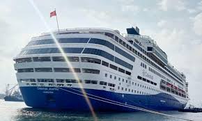 ميناء غرب بورسعيد يستقبل السفينة السياحية CELESTYAL JOURNEY وعلى متنها 900 فرد بين سائح وطاقم