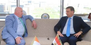 وزير الزراعة يبحث مع نظيره الأيرلندي تعزيز التعاون المشترك ويستعرضان فرص الشراكة في الأمن الغذائي