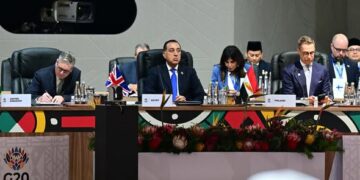 رئيس الوزراء يشارك في فعاليات الجلسة الافتتاحية لقمة مجموعة العشرين (G20) لعام 2025 بجوهانسبرج