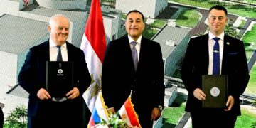 مدبولي يشهد توقيع أمر شراء الوقود النووي لمحطة الضبعة النووية