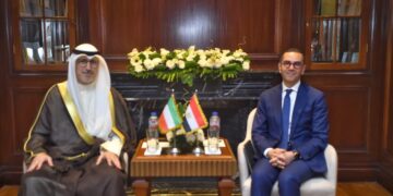 وزير الاستثمار يبحث مع وزير التجارة والصناعة الكويتي مضاعفة حجم التجارة البينية والاستثمارات المشتركة