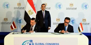 رئيس الوزراء يشهد مراسم توقيع مذكرة تفاهم للتعاون في مختلف مجالات الرعاية الصحية بين مصر ولاتفيا