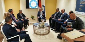 وزير البترول والثروة المعدنية يبحث تعزيز الشراكات مع رؤساء وقادة شركات الطاقة العالمية