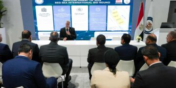 مصر تطرح مزايدة عالمية جديدة للبحث والاستكشاف في 4 مناطق بالبحر الأحمر بنظام محفز للمستثمرين