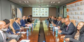 وزير الاستثمار يلتقي وزير التجارة والصناعة والمنافسة الجنوب أفريقي لبحث سبل تعزيز العلاقات الاقتصادية