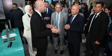 وزير الصناعة والنقل يتفقد قاعة شركات صناعة السيارات ومكوناتها والأجهزة المنزلية بمعرض MEA Industry