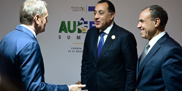 رئيس الوزراء يلتقي نظيره البولندي