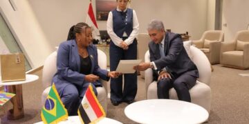 وزير السياحة يستقبل وزيرة الثقافة البرازيلية وممثلة الرئيس البرازيلي لحضور حفل الافتتاح