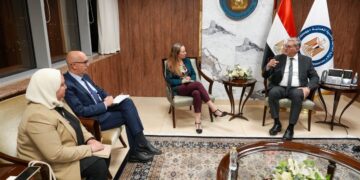 مباحثات مع وفد البنك الدولي في مختلف مجالات البترول والتعدين