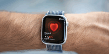 أبل تستعد لإطلاق مزايا جديدة مدعومة بالذكاء الاصطناعي