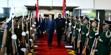 رئيس الوزراء يصل “جوهانسبرج” لترؤس وفد مصر المُشارك بقمة مجموعة العشرين (G20) لعام 2025