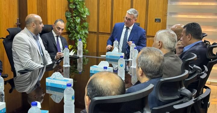 وزير البترول يجري زيارة مفاجئة لشركة أبسكو لمتابعة سير العمل ودعم تنفيذ الأنشطة