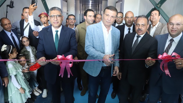 وزير الزراعة يفتتح فعاليات المهرجان الدولي للتمور في دورته الثامنة بالواحات البحرية