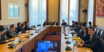 رئيس اقتصادية قناة السويس يستعرض الفرص الاستثمارية أمام منظمة التعاون الاقتصادي والتنمية