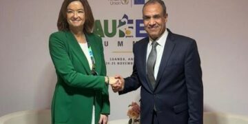 وزير الخارجية يلتقي وزيرة خارجية سلوفينيا