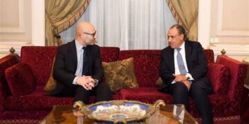 وزير الخارجية يستقبل السكرتير العام للمحكمة الدائمة للتحكيم
