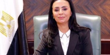 وزيرة التضامن توجه فريق التدخل السريع بالتعامل مع حالات كبار بلا مأوى فى القاهرة والجيزة