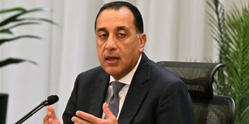 رئيس الوزراء يغادر العاصمة اللبنانية عائدا إلى القاهرة