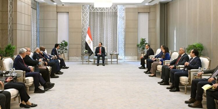 رئيس الوزراء يستقبل المدير العام لمنظمة الأغذية والزراعة للأمم المتحدة