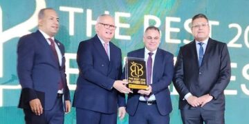 الاتحاد العام للمستثمرين الأفرو-آسيوى يُكرم وزير السياحة والآثار