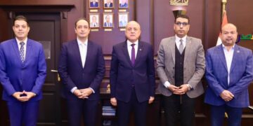 محافظ الأقصر يستقبل مدير صندوق مكافحة الإدمان ويدشنان مبادرة لتكثيف الجهود لرفع الوعي