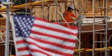 تباطؤ نمو أسعار المنازل الأمريكية في 2026 إلى 1.4% مع استمرار ارتفاع معدلات الرهن العقاري