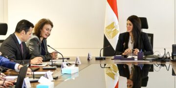 وزيرة التخطيط والتنمية الاقتصادية والتعاون الدولي تلتقي بعثة صندوق النقد الدولي لعرض تطورات