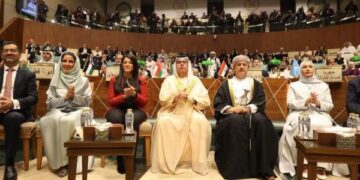 المشاط تشهد فعاليات جوائز التميز العربي وتهنئ وزارة الصحة بفوزها بالجائزة