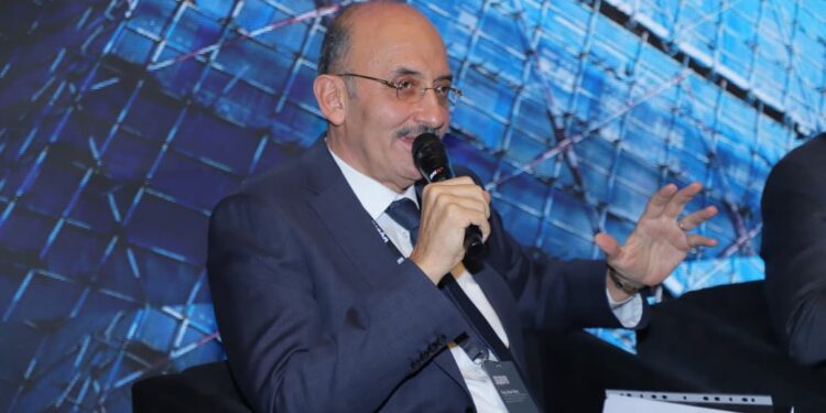 علاء فكري: الفرص الواعدة والاستقرار يعززان التعاون المصري الإماراتي ويجب العمل علي تأمين احتياجات سوق مواد البناء