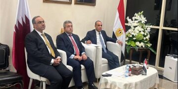 وزير الخارجية يلتقي الجالية المصرية في قطر
