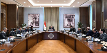 رئيس الوزراء يُتابع إجراءات رفع كفاءة أداء الهيئات الاقتصادية