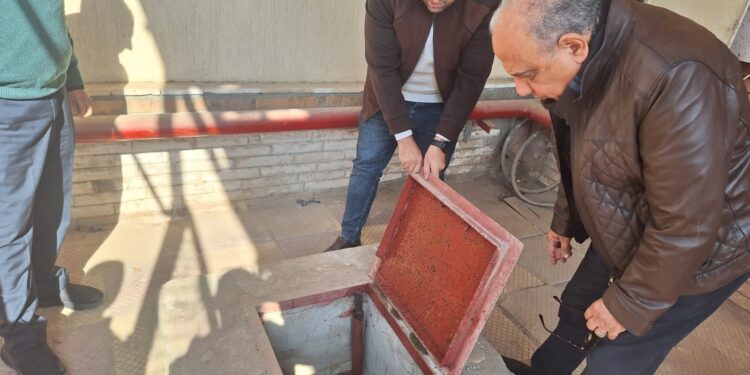 وزير الكهرباء يتفقد قطاع شبكات المدن الجديدة بمدينة العاشر من رمضان بمحافظة الشرقية