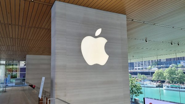 وثيقة من آبل بملايين الدولارات في مزاد كريستيز البريطاني