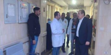 نائب وزير الصحة يتفقد منشآت طبية بالجيزة ويُشيد بأداء الأطقم الطبية بمستشفى البدرشين