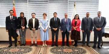 وزير الشباب والرياضة يبحث مع وفد معمل لندن مستجدات اعتماد المعمل المصري للمنشطات