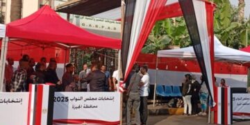 بدء التصويت داخل 1775 لجنة باليوم الأول من انتخابات 20 دائرة فى 7 محافظات