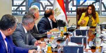 وزيرة التنمية المحلية تلتقي عددًا من المستثمرين لدفع مسار الاستثمار المستدام بالمحميات الطبيعية ودعم توجه الدولة